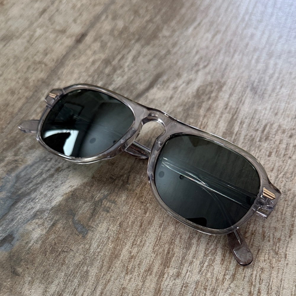 Stylish Gray Sunglasses